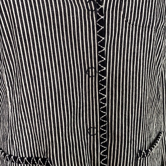 Talbots Hidden Button Pin Stripe Navy Blazer NWOT - Picture 4 of 10